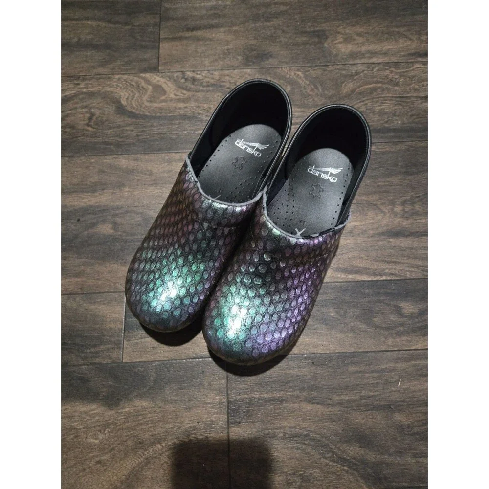 Dansko Professional Dot Comfort Clogs Size 41 Iridescent
